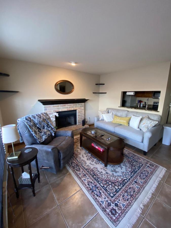 Great Lower Level 1-bedroom On Scenic Bluff Creek Park Oklahoma City