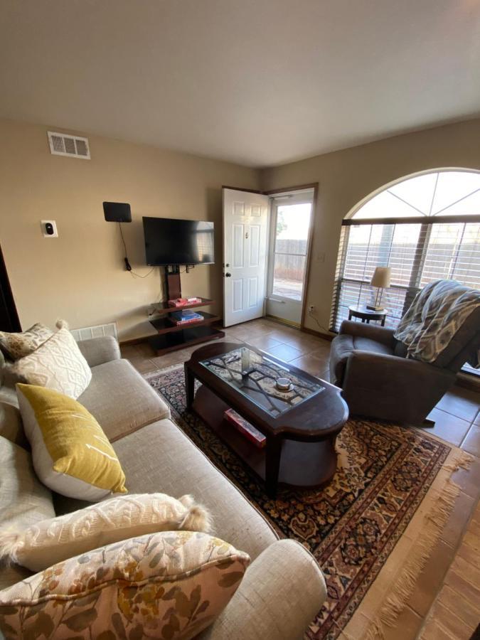 Great Lower Level 1-bedroom On Scenic Bluff Creek Park Apartment *