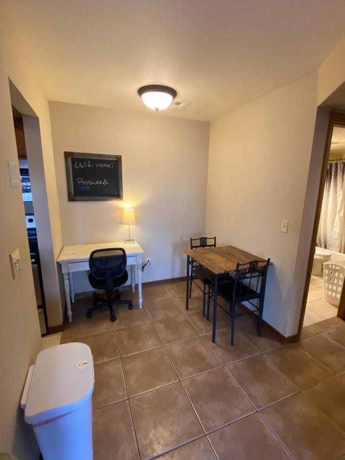 Great Lower Level 1-bedroom On Scenic Bluff Creek Park Apartment *