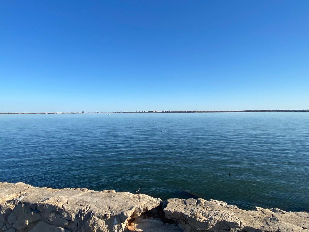 Apartment Great Lower Level 1-bedroom On Scenic Bluff Creek Park Oklahoma City