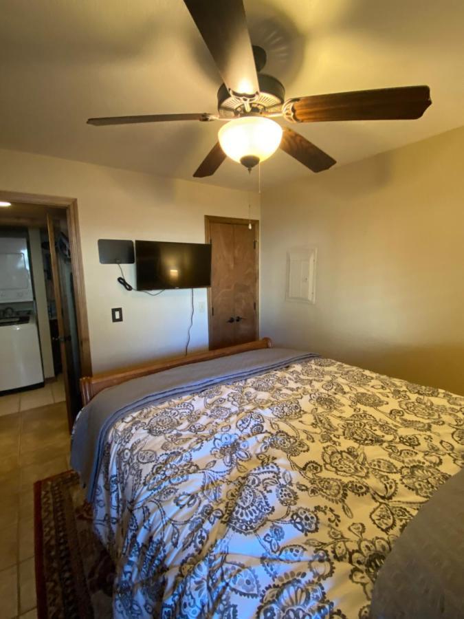 Apartment Great Lower Level 1-bedroom On Scenic Bluff Creek Park Oklahoma City